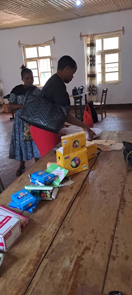 ddbaf52b-c11e-425b-b69f-e7b7d67ebf17 BINTI – Menstruationshygiene für Schülerinnen in Tansania